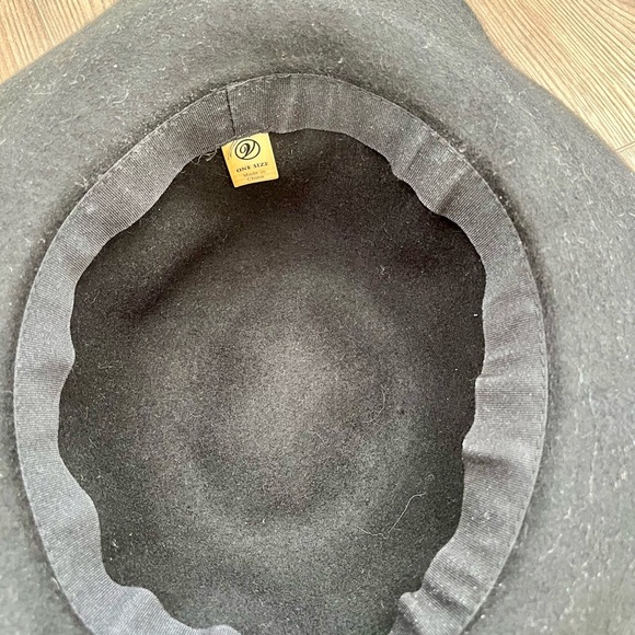 Elegant Black Hat with Gold Chain Accent main image 10